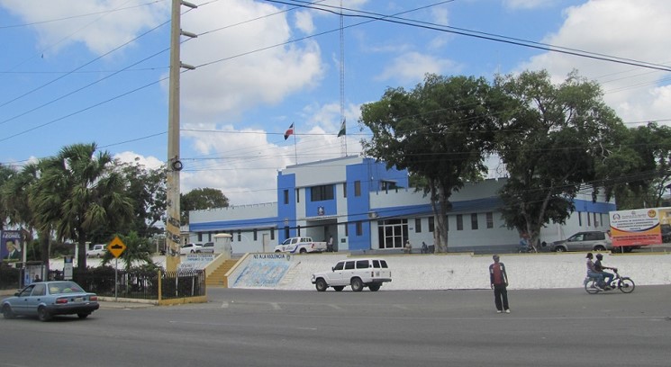 Tres hombres son apresados por portar armas de fuego ilegales en Baní